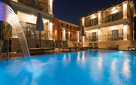 Perla Luxury Living